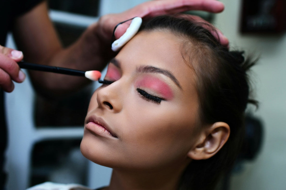 Eye-Catching Confidence: Why Eyelid Makeup Makes All the Difference
